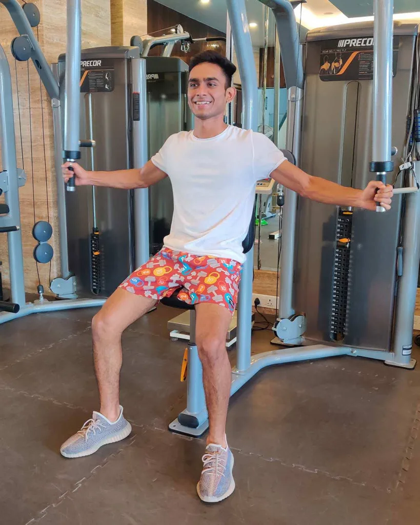 Man at the gym in Whats Down Maroon Dumbbells printed boxers. Photo 1